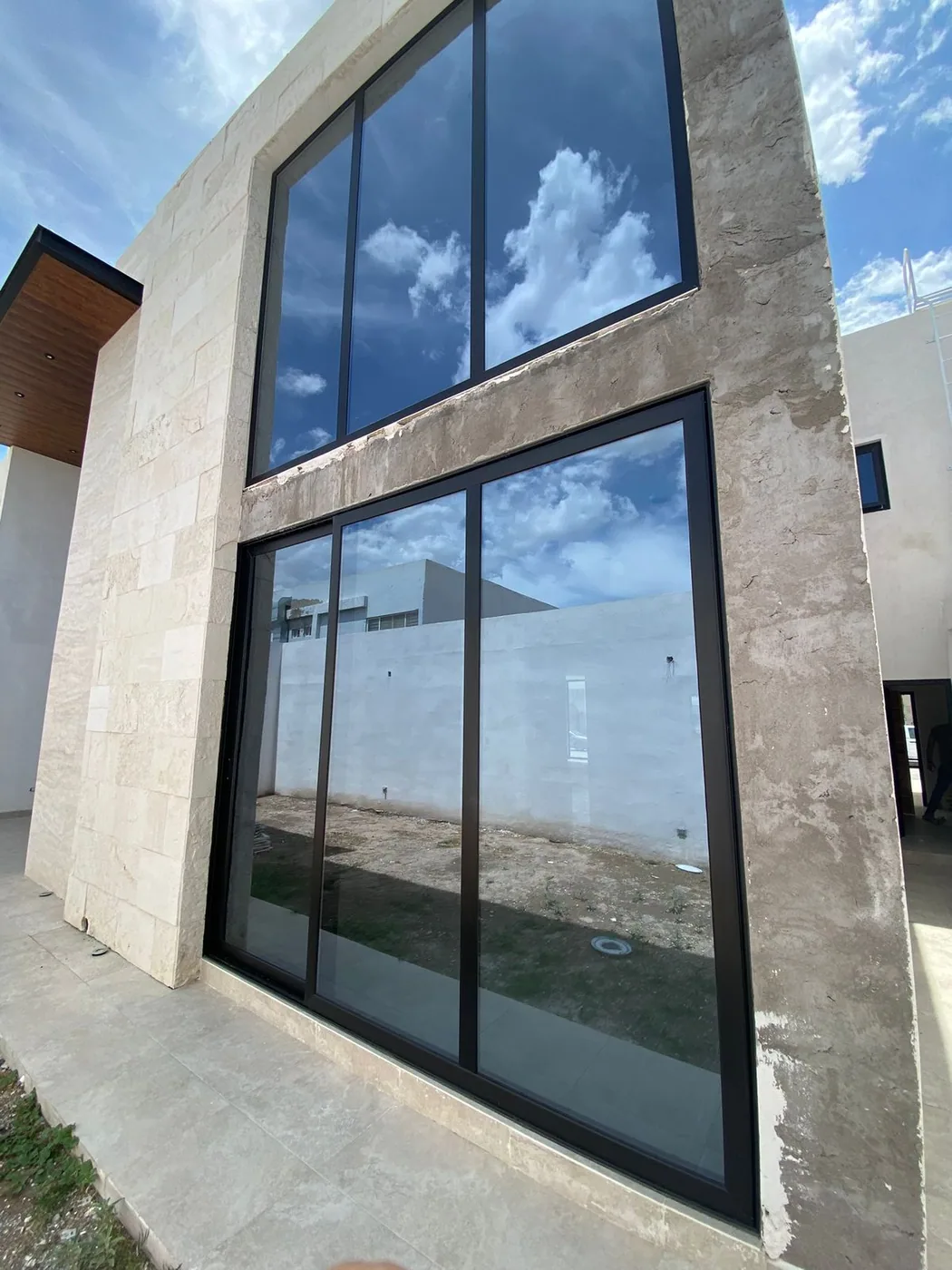 Fachadas y canceleria exterior 06 de ARCALAGUNA